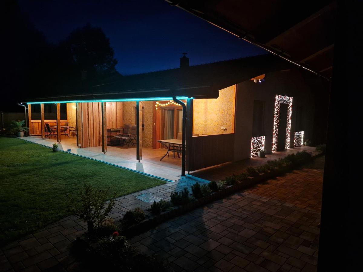 Villa Garden Bešeňová المظهر الخارجي الصورة